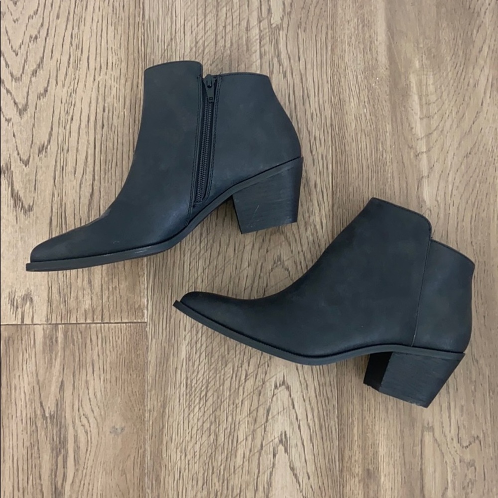 black booties